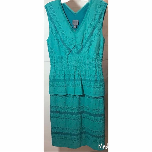 Rabbit Rabbit Rabbit  Design Green Lace Dress - Picture 2 of 8